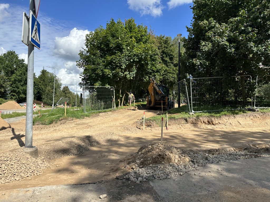 Maumedžių g. skveras ir gatvė (Maumedžių g.) - Väljak - ehituse fotod