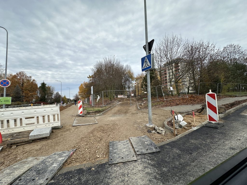 Maumedžių g. skveras ir gatvė (Maumedžių g.) - Väljak - ehituse fotod