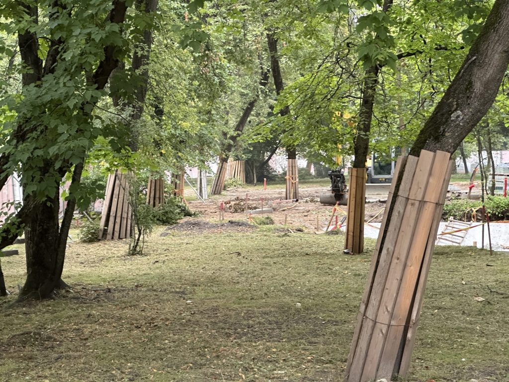 Pelesos skveras (Liepkalnio g. / Pelesos g.) - Parks - būvdarbu attēli