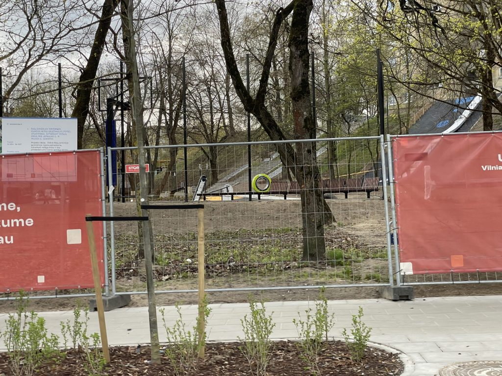 Pelesos skveras (Liepkalnio g. / Pelesos g.) - Parks - būvdarbu attēli