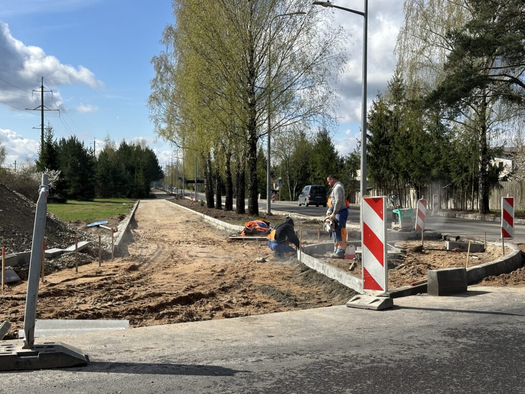 Žaliųjų ežerų g. dviračių takas iki miesto ribos (Žaliųjų ežerų g., Gulbinų g., Europos parko g.) - Bike path - construction photos