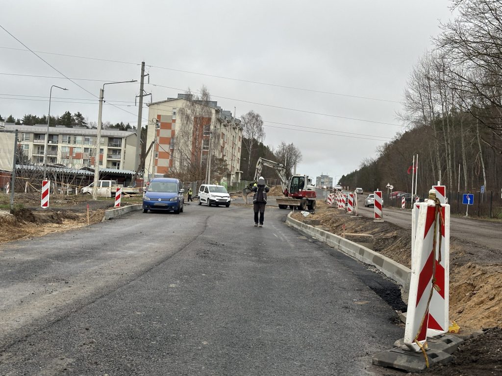 Lazdynėlių g. rekonstrukcija (Lazdynėlių g.) - Velosipēdu ceļš, Iela - būvdarbu attēli