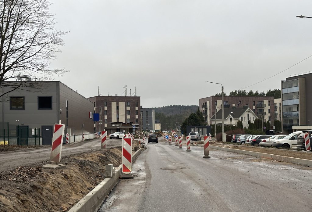 Lazdynėlių g. rekonstrukcija (Lazdynėlių g.) - Velosipēdu ceļš, Iela - būvdarbu attēli