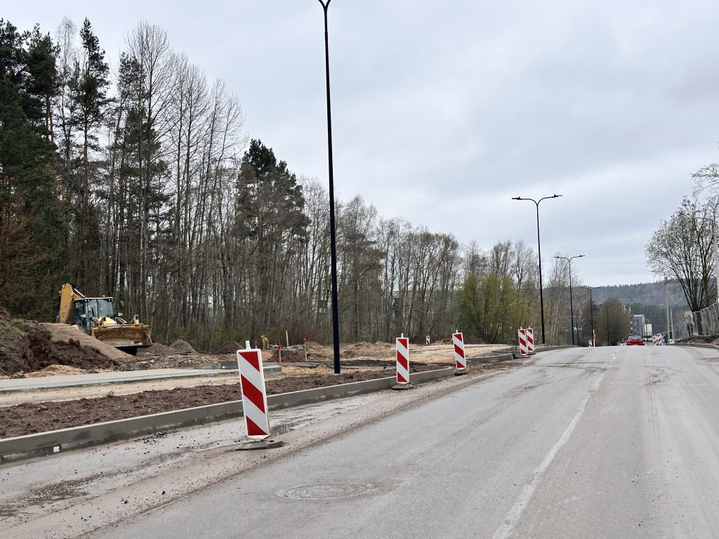 Lazdynėlių g. rekonstrukcija (Lazdynėlių g.) - Velosipēdu ceļš, Iela - būvdarbu attēli