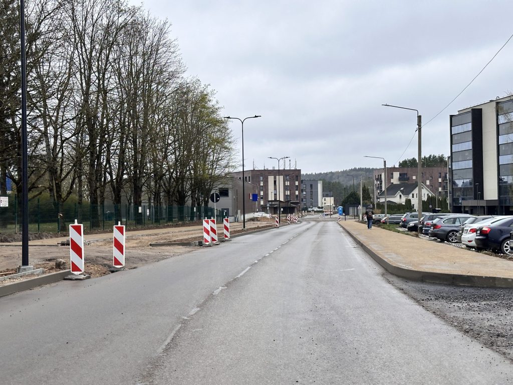 Lazdynėlių g. rekonstrukcija (Lazdynėlių g.) - Velosipēdu ceļš, Iela - būvdarbu attēli