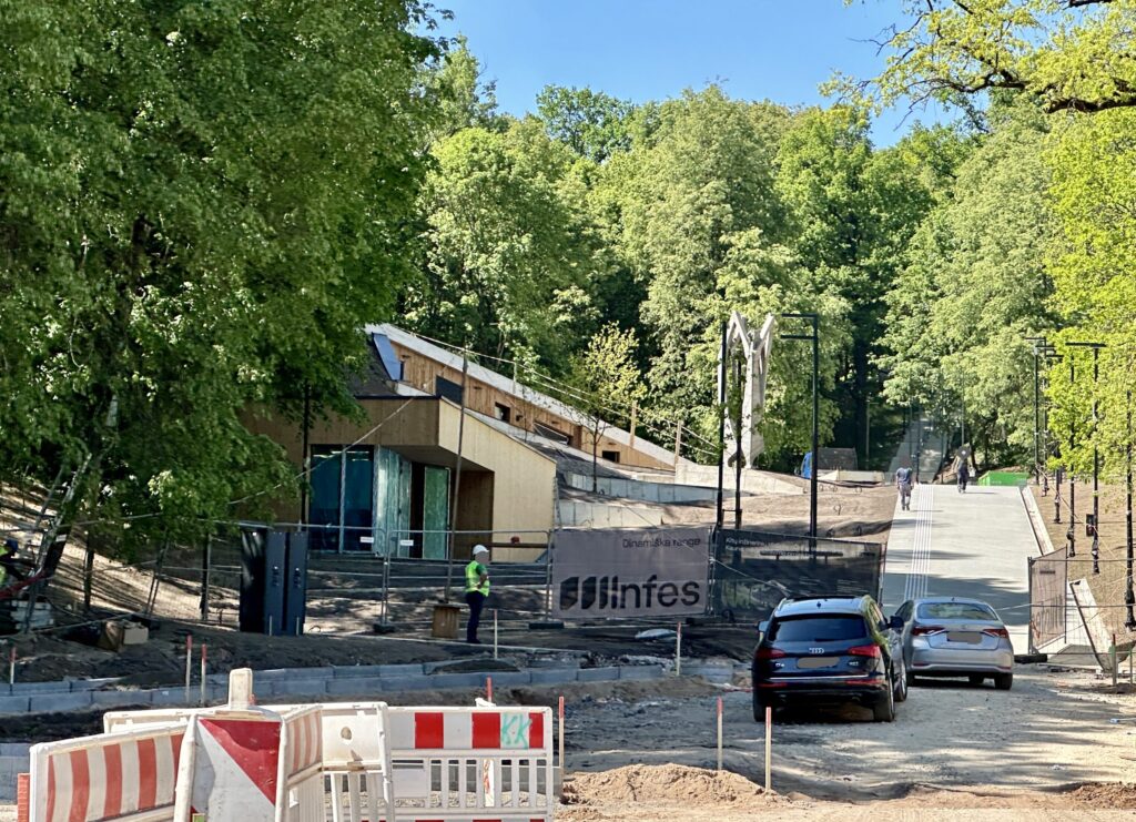 Dainų slėnis (Tunelio g. 37) - Park - construction photos