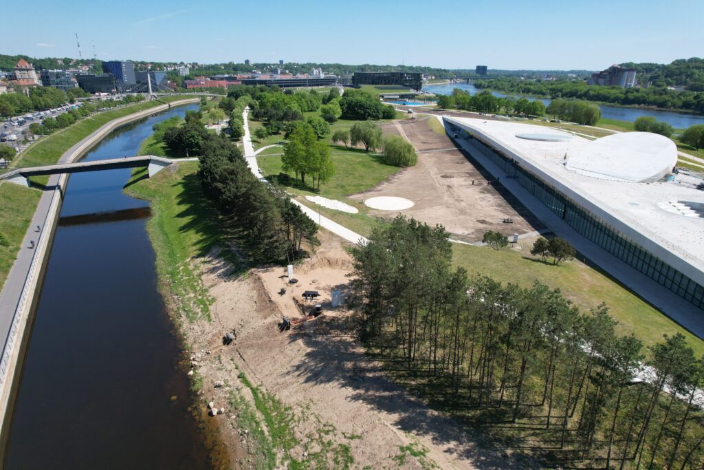 Mokslo sala (Karaliaus Mindaugo pr. 50) - Museum - construction photos