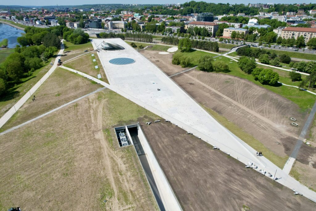 Mokslo sala (Karaliaus Mindaugo pr. 50) - Museum - construction photos