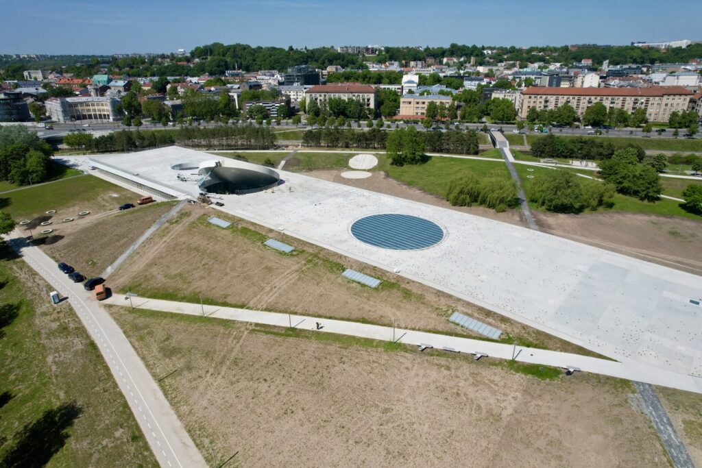 Mokslo sala (Karaliaus Mindaugo pr. 50) - Museum - construction photos