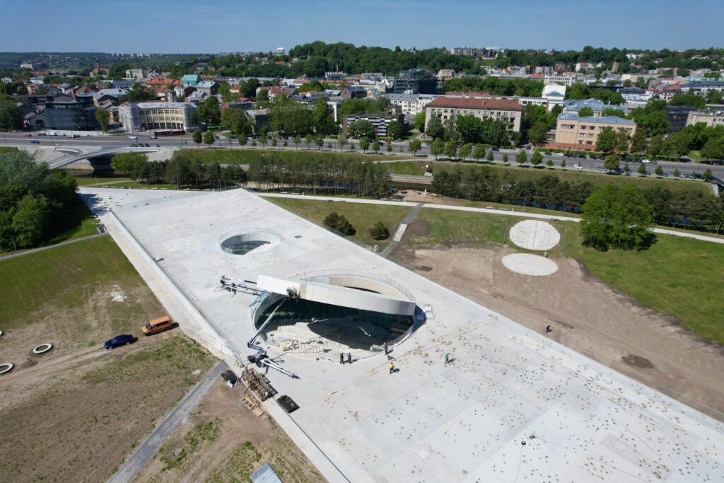 Mokslo sala (Karaliaus Mindaugo pr. 50) - Museum - construction photos