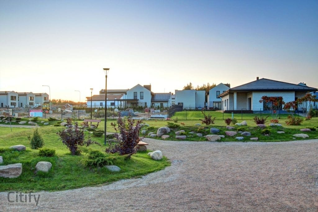 Pavilnio alėja (Šv. Antano g. 15) - Ridaelamu - visuaalne