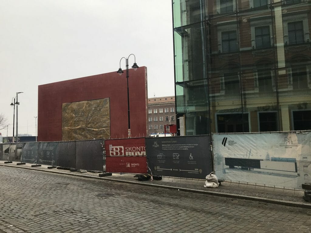 Padomju okupācijas piemiņas memoriāls "Vēstures taktīla" un Latviešu strēlnieku laukuma atjaunošana (Latviešu Strēlnieku laukums 1) - Laukums - būvdarbu attēli