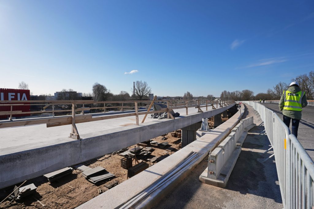 Dienvidu tilta IV kārta II posms (Jāņa Čakstes gatve) - Ceļš - būvdarbu attēli