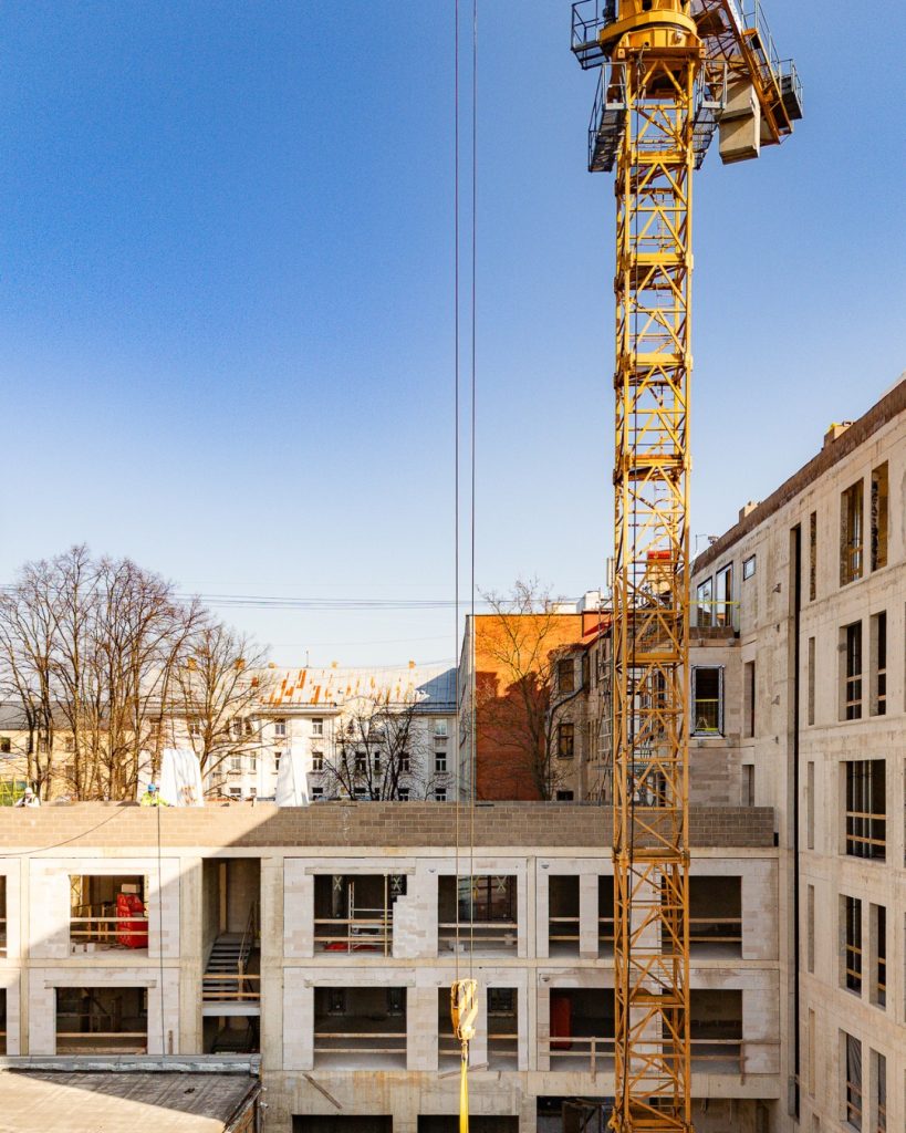 Skolas 17 (Skolas iela 17) - Korterelamu - ehituse fotod