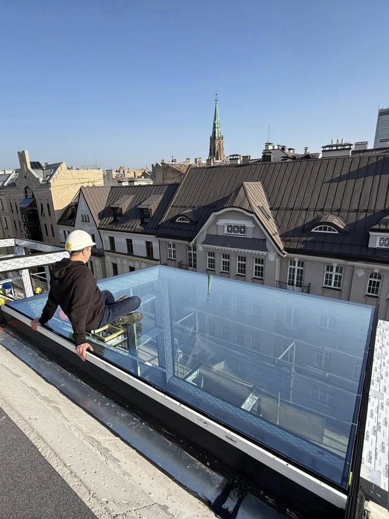 Skolas 17 (Skolas iela 17) - Korterelamu - ehituse fotod