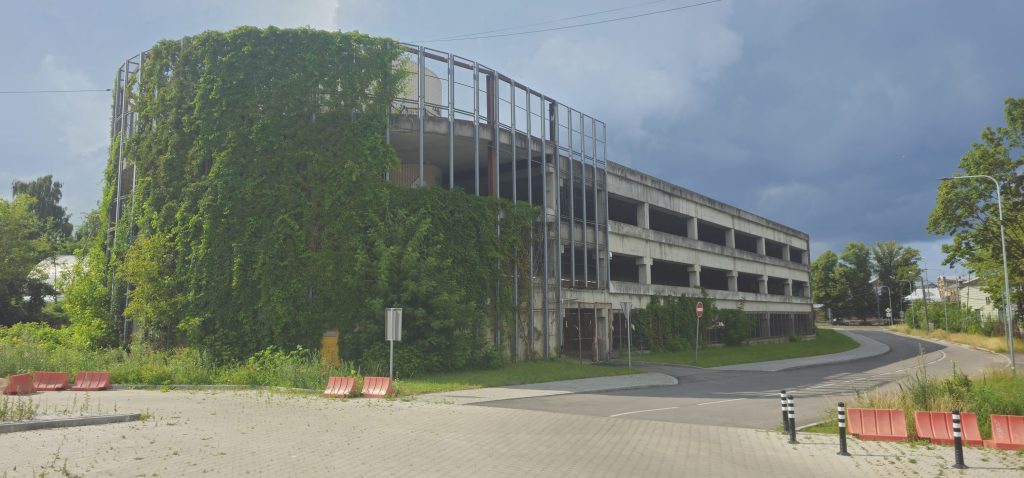 Brīvības iela 200 (Brīvības iela 200) - Parkimishoone - ehituse fotod
