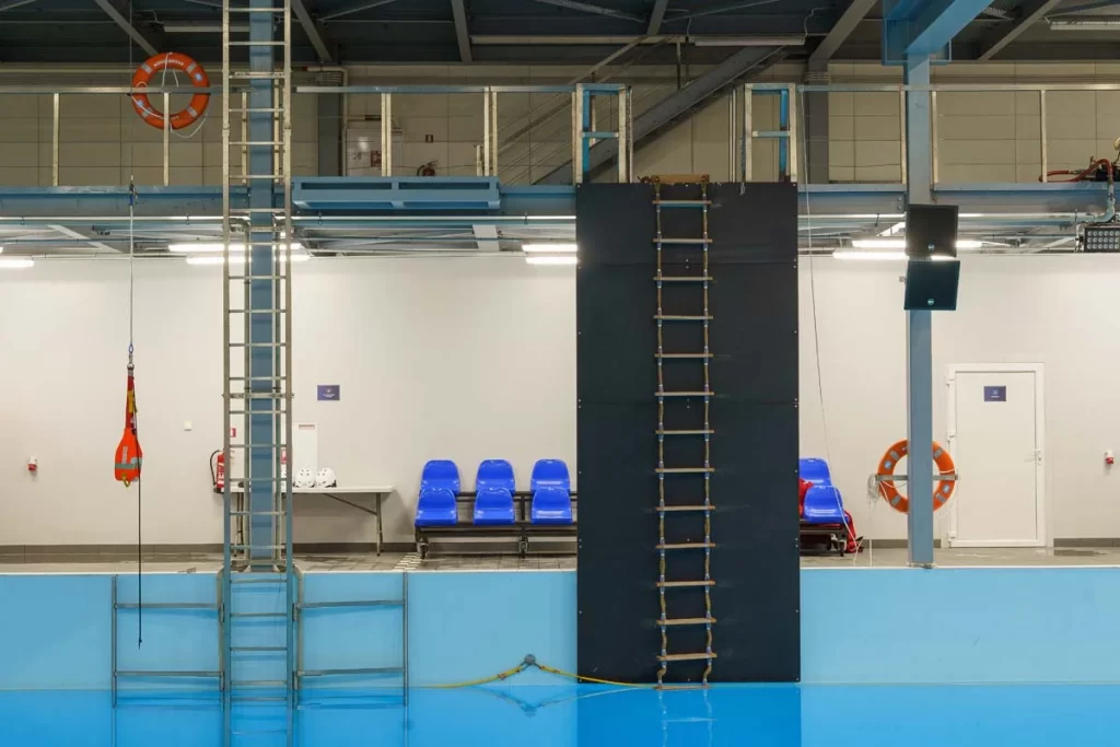 Novikontas Maritime College - 1-2. kārtas (Duntes iela 17D) - Kõrgkool, Ujula - ehituse fotod