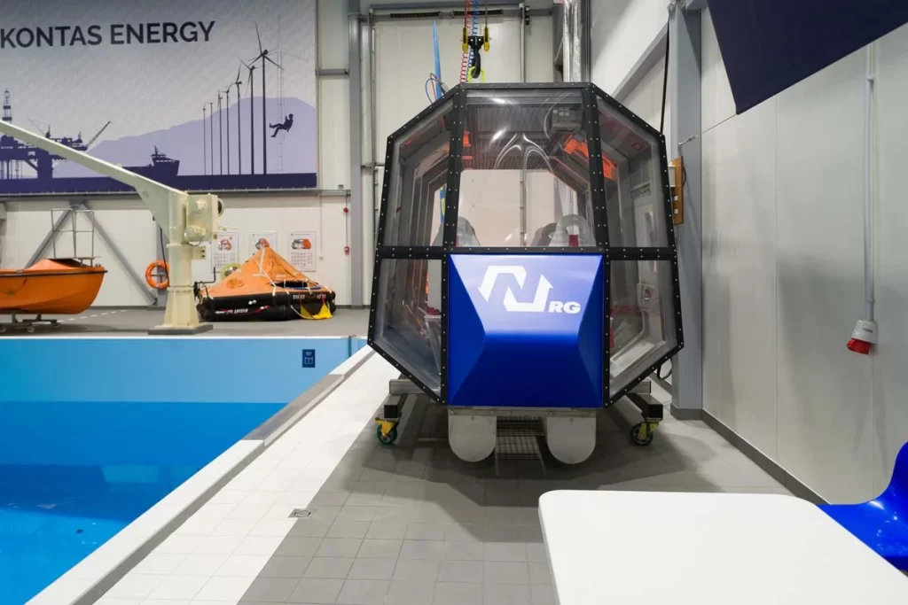 Novikontas Maritime College - 1-2. kārtas (Duntes iela 17D) - Kõrgkool, Ujula - ehituse fotod