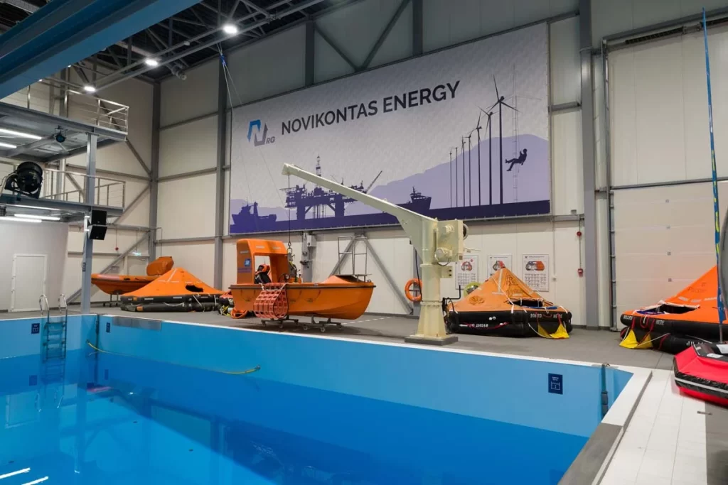 Novikontas Maritime College - 1-2. kārtas (Duntes iela 17D) - Kõrgkool, Ujula - ehituse fotod