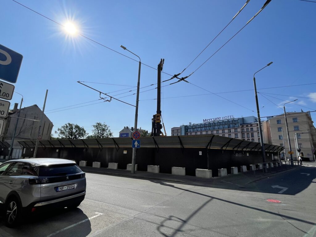 Satekles Business Center (Ernesta Birznieka Upīša iela 2, 4, Dzirnavu iela 106) - Office center - construction photos