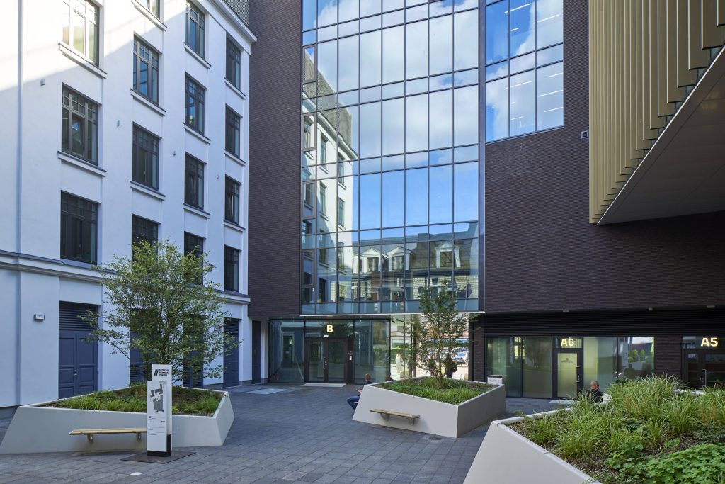 Satekles Business Center (Ernesta Birznieka Upīša iela 2, 4, Dzirnavu iela 106) - Office center - construction photos