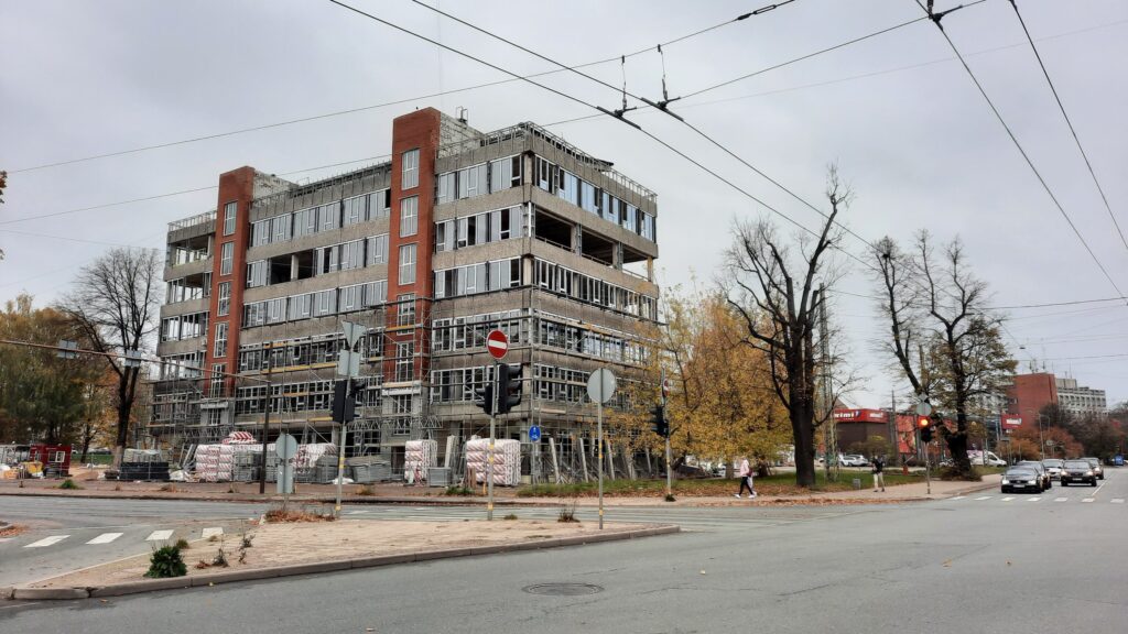V118 (Krišjāņa Valdemāra iela 118) - Office center - construction photos