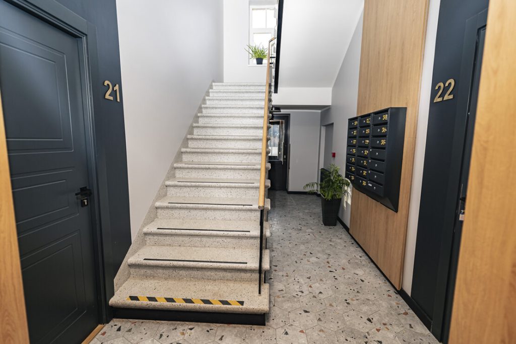 Kvartals 3-24 (Mazā Nometņu iela 24) - Daudzdzīvokļu nams - būvdarbu attēli