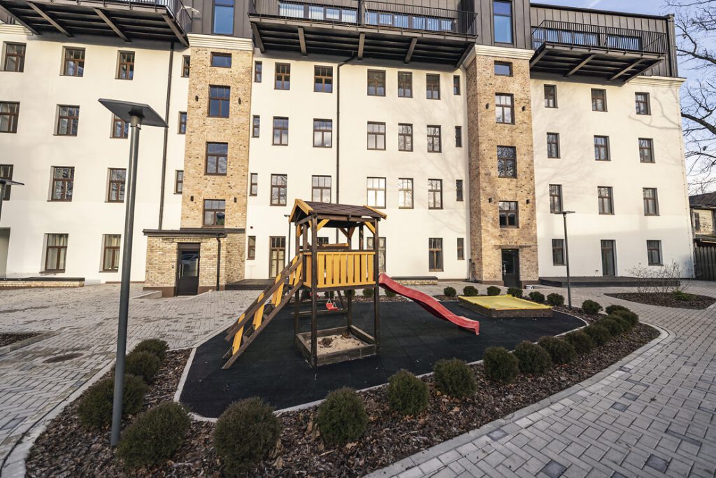 Kvartals 3-24 (Mazā Nometņu iela 24) - Daudzdzīvokļu nams - būvdarbu attēli