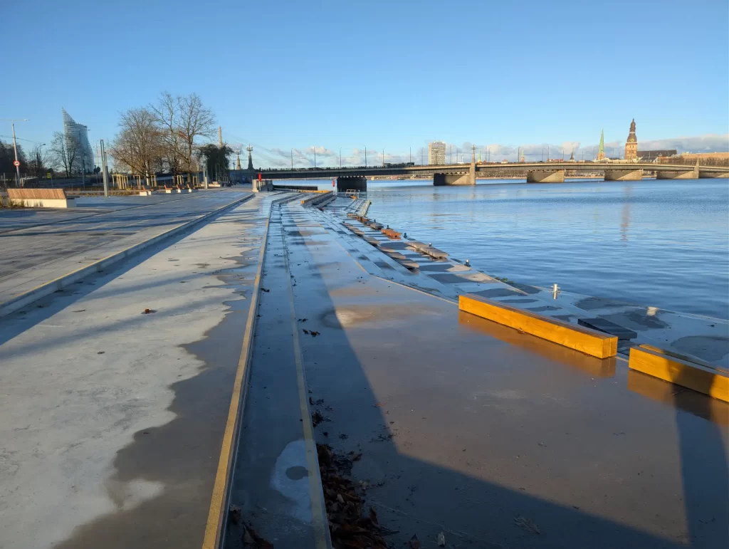 Mūkusalas ielas krasta promenāde (Mūkusalas iela) - Bike path, Waterside - construction photos
