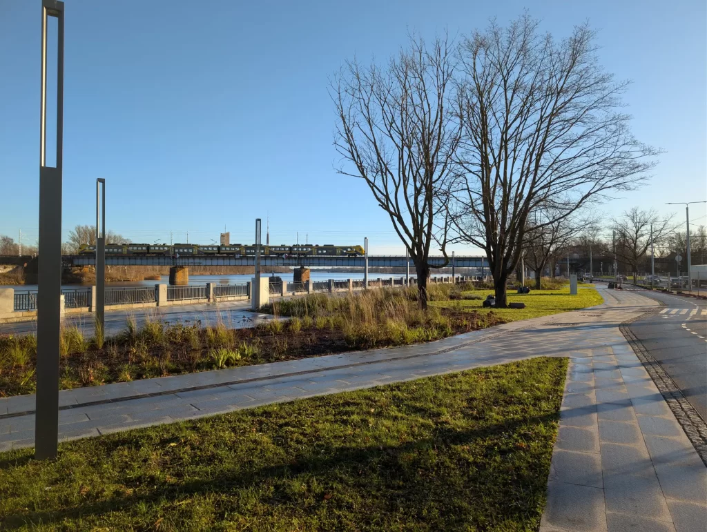 Mūkusalas ielas krasta promenāde (Mūkusalas iela) - Bike path, Waterside - construction photos