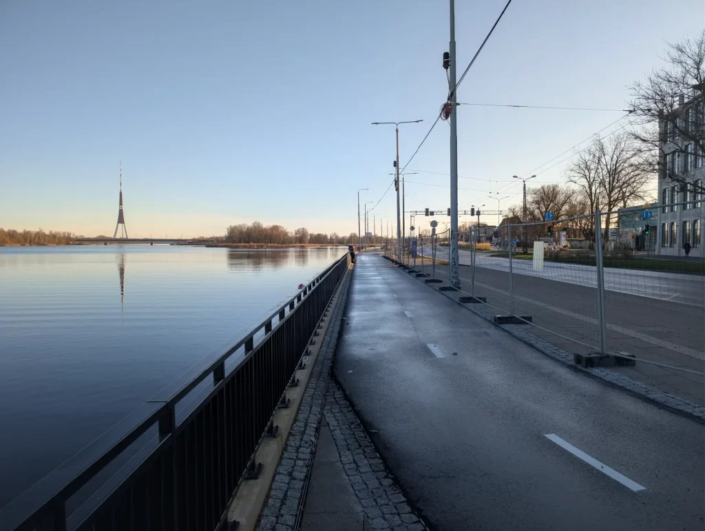 Mūkusalas ielas krasta promenāde (Mūkusalas iela) - Bike path, Waterside - construction photos