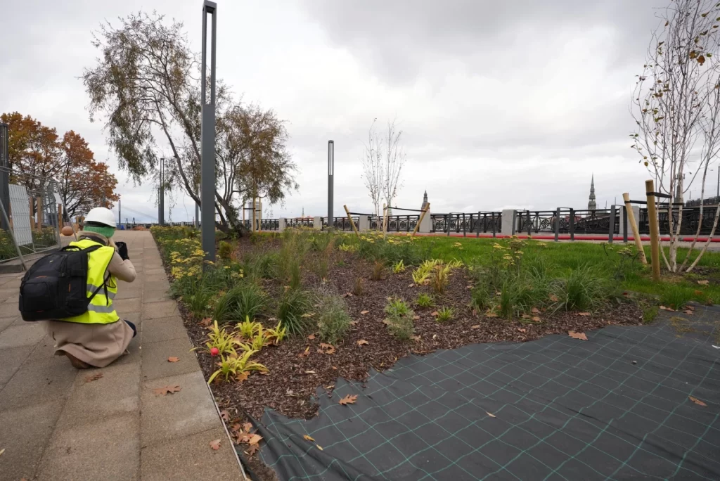 Mūkusalas ielas krasta promenāde (Mūkusalas iela) - Bike path, Waterside - construction photos