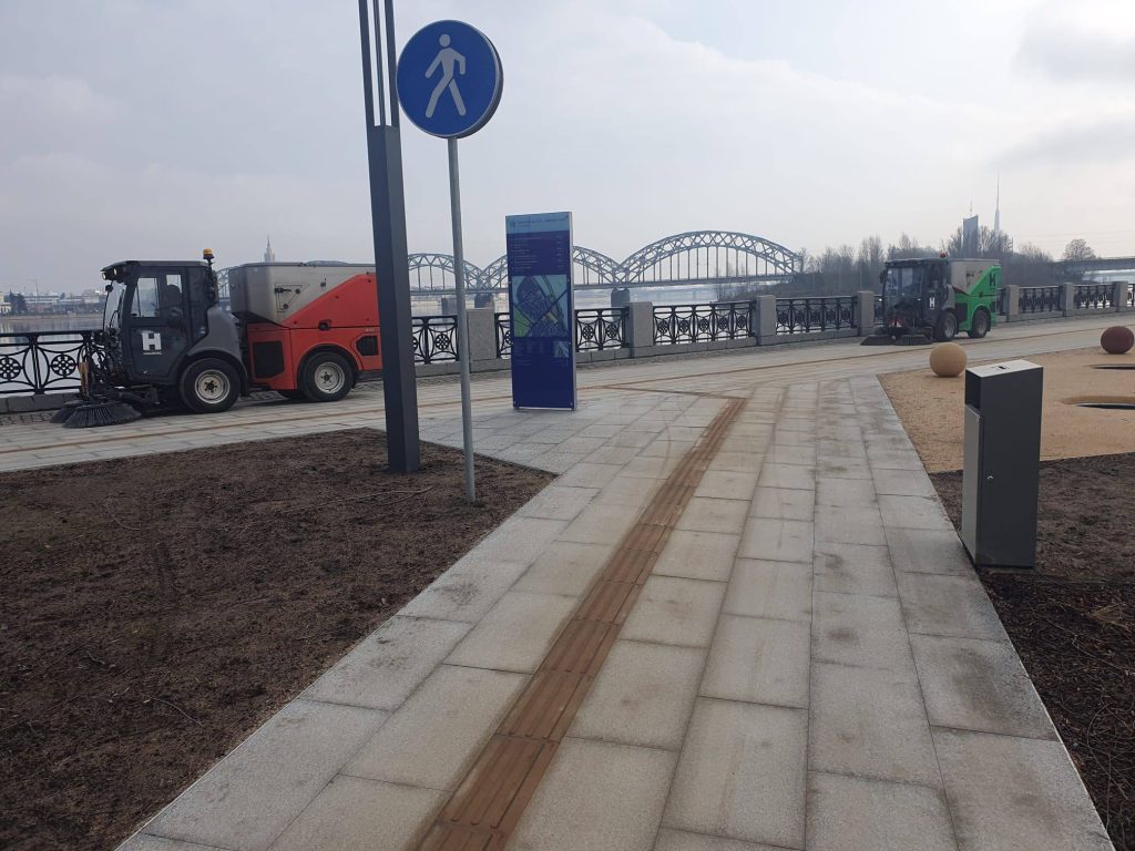 Mūkusalas ielas krasta promenāde (Mūkusalas iela) - Bike path, Pedestrian path, Waterside - construction photos