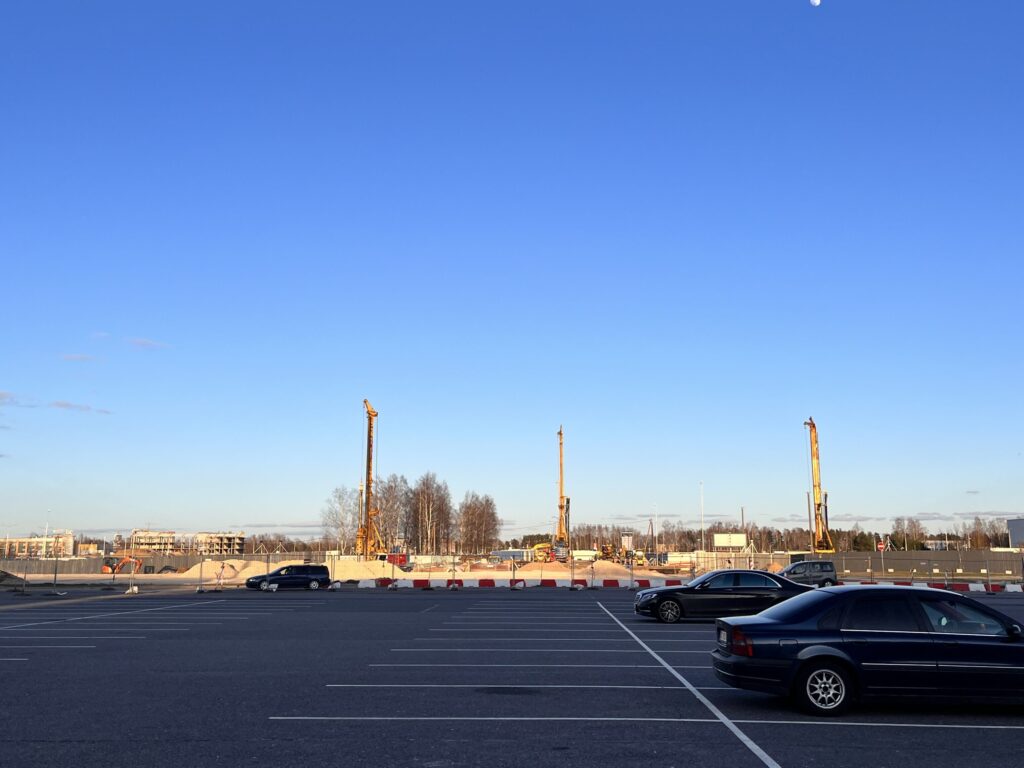 Rail Baltica stacija starptautiskajā lidostā "Rīga" (Starptautiskā lidosta "Rīga") - Railroad, Train station - construction photos