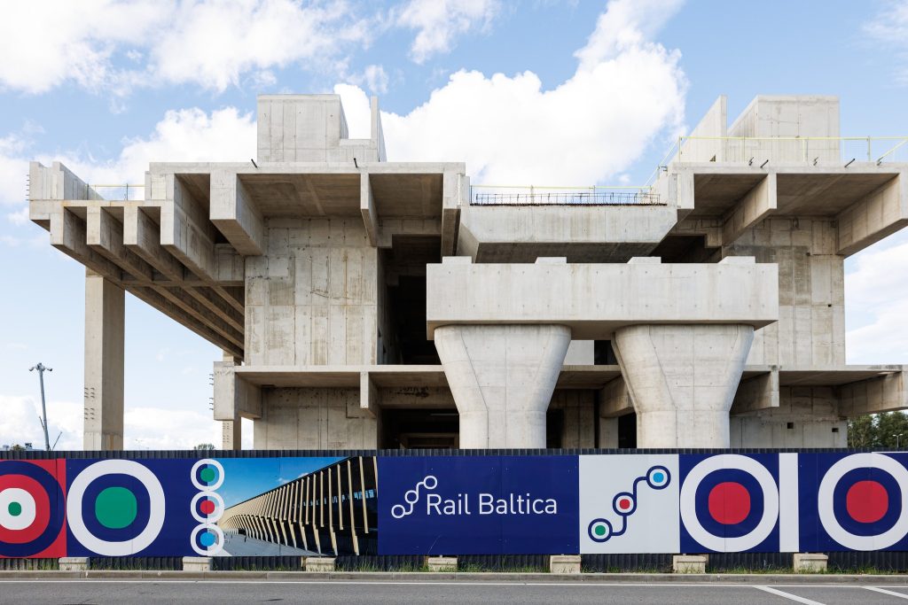 Rail Baltica stacija starptautiskajā lidostā "Rīga" (Starptautiskā lidosta "Rīga") - Railroad, Train station - construction photos