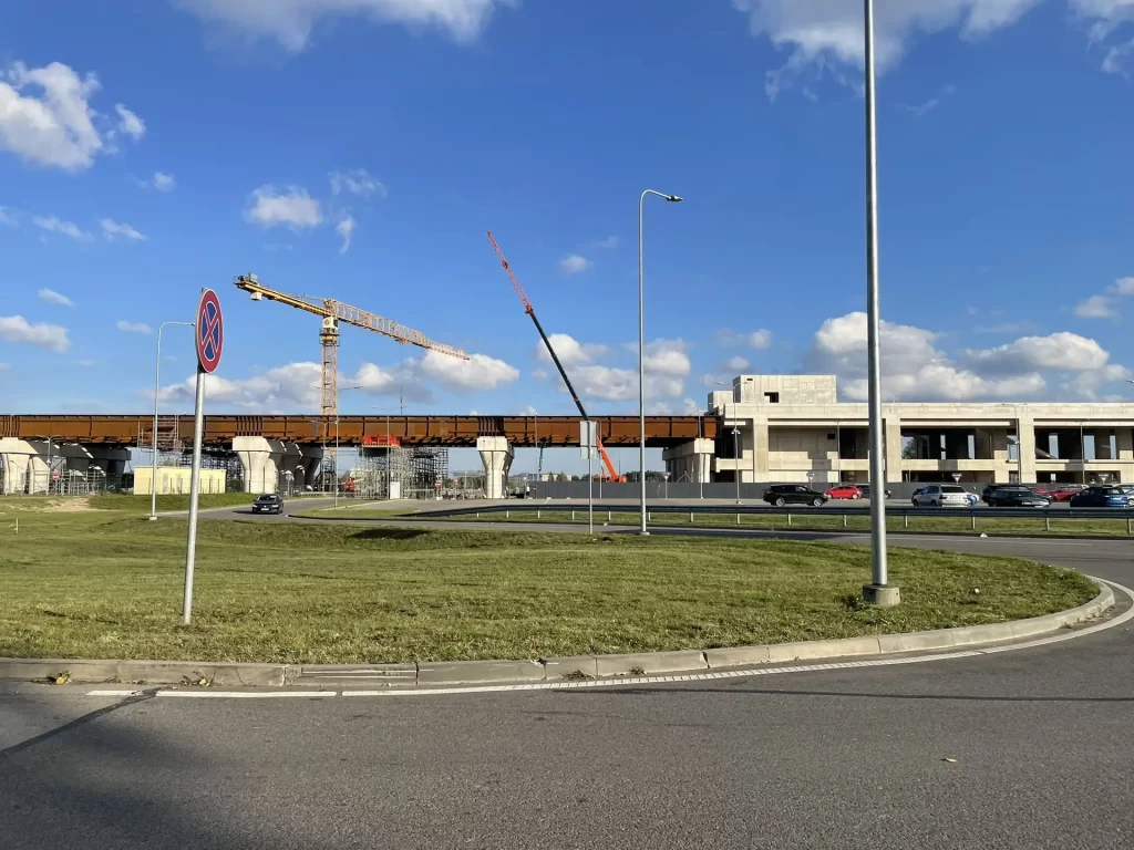 Rail Baltica stacija starptautiskajā lidostā "Rīga" (Starptautiskā lidosta "Rīga") - Railroad, Train station - construction photos