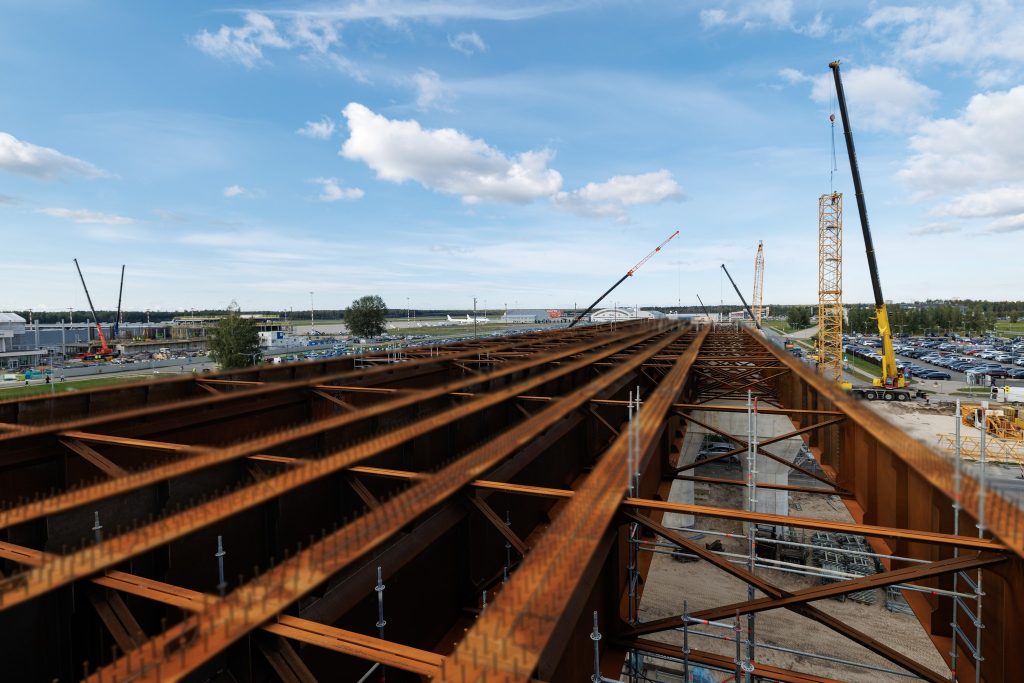 Rail Baltica stacija starptautiskajā lidostā "Rīga" (Starptautiskā lidosta "Rīga") - Railroad, Train station - construction photos