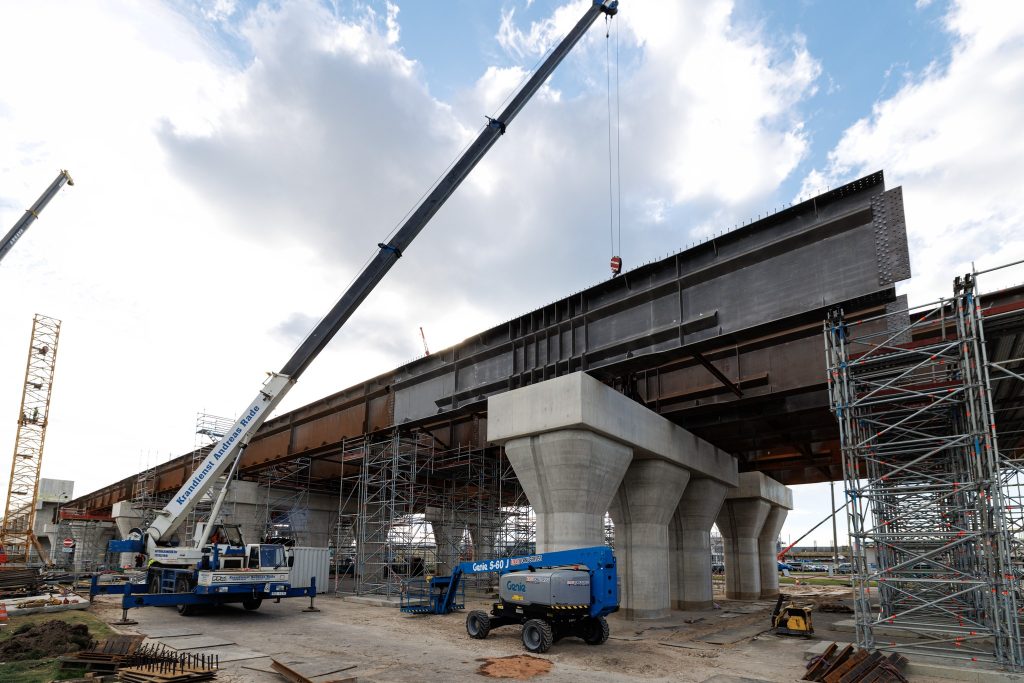 Rail Baltica stacija starptautiskajā lidostā "Rīga" (Starptautiskā lidosta "Rīga") - Railroad, Train station - construction photos