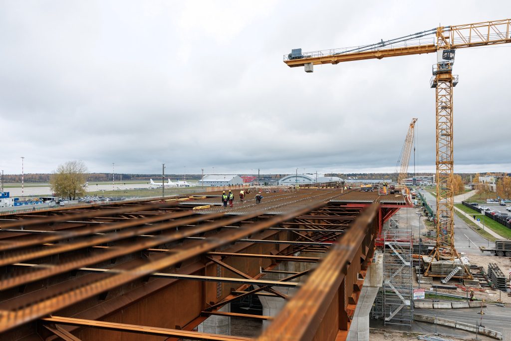 Rail Baltica stacija starptautiskajā lidostā "Rīga" (Starptautiskā lidosta "Rīga") - Railroad, Train station - construction photos