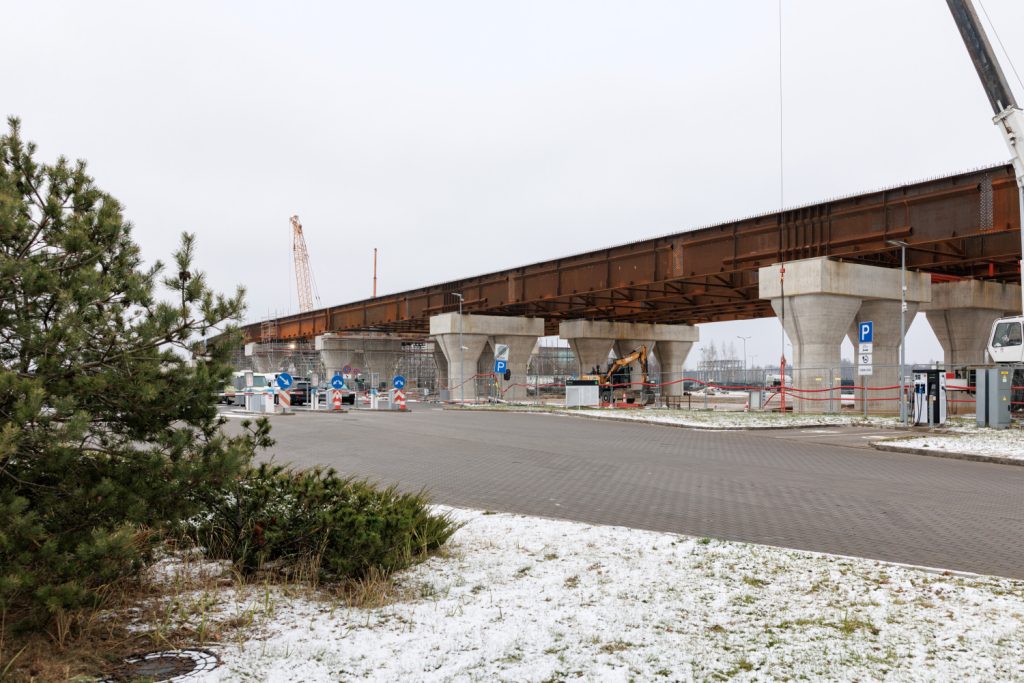 Rail Baltica stacija starptautiskajā lidostā "Rīga" (Starptautiskā lidosta "Rīga") - Railroad, Train station - construction photos