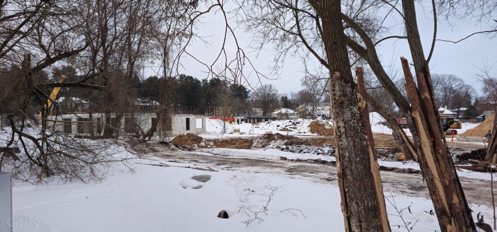 Sudrabu Edžus sākumskola (Sudrabu Edžus iela 2) - Kool - ehituse fotod