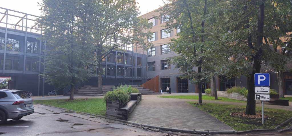 Grīziņdārzs - 1. kārta (Zemitāna iela 7, 9) - Äripark - ehituse fotod