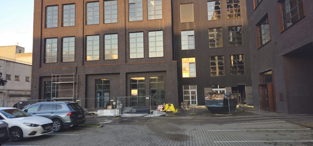 Grīziņdārzs - 2. kārta (Zemitāna iela 9 k-1, k-4) - Äripark - ehituse fotod