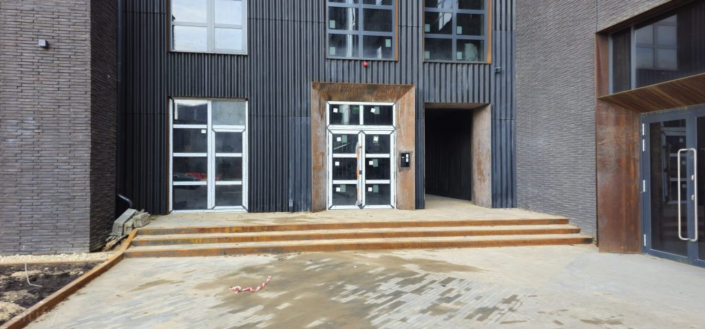 Grīziņdārzs - 2. kārta (Zemitāna iela 9 k-1, k-4) - Äripark - ehituse fotod