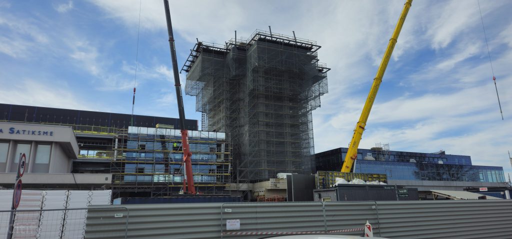 Latvijas Gaisa satiksmes vadības tornis (Ziemeļu iela 18) - Administracinis, Oro uostas - statybų nuotraukos