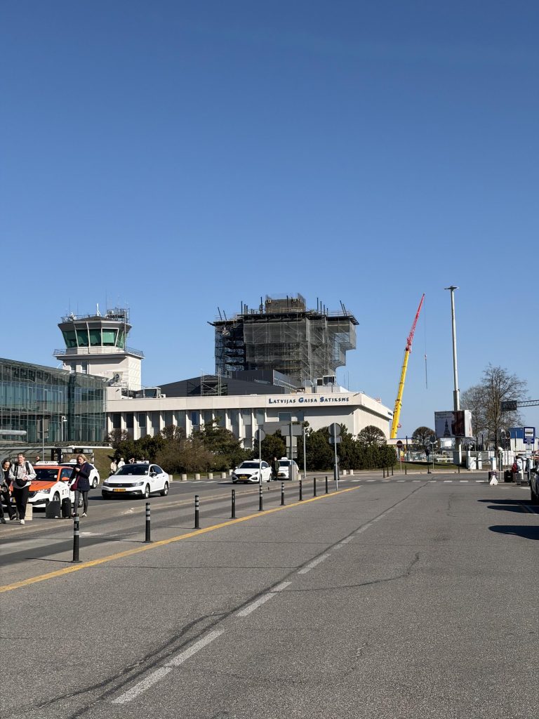 Latvijas Gaisa satiksmes vadības tornis (Ziemeļu iela 18) - Administracinis, Oro uostas - statybų nuotraukos
