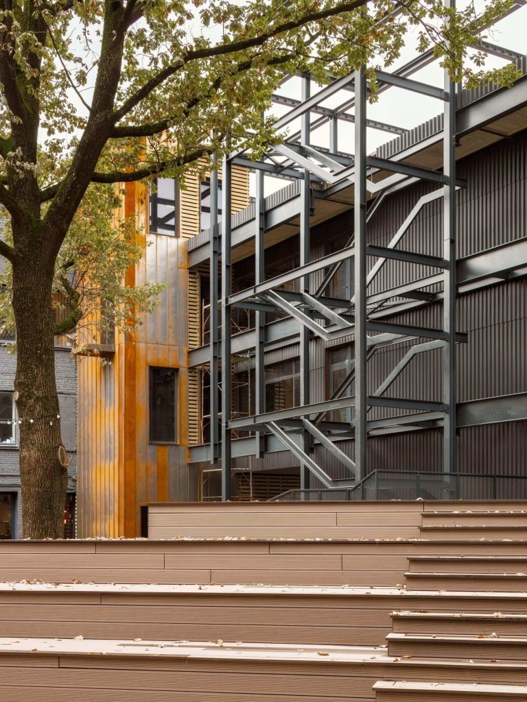 Grīziņdārzs - 1. kārta (Zemitāna iela 7, 9) - Äripark - ehituse fotod