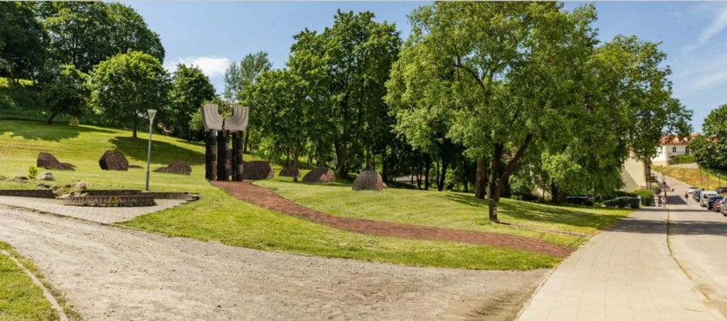 Memorialas Lietuvos gyventojams, gelbėjusiems žydus nacių okupacijos metais (Onos Šimaitės g.) - Skveras - vizualizacija