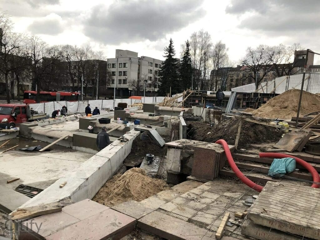 Operos ir baleto teatro fontanas (Vilniaus g.) - Väljak - ehituse fotod