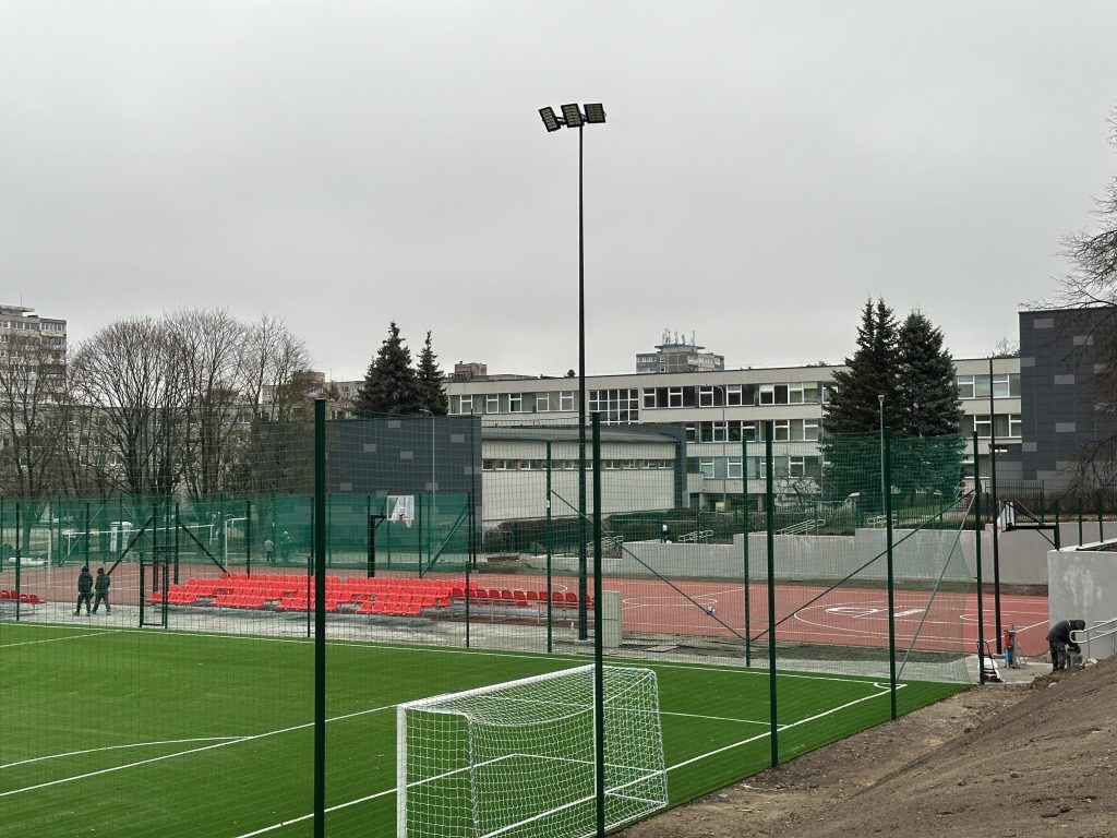 Lazdynų vidurinės sporto aikštynas (Žėručio g. 4) - Sports field or court - construction photos